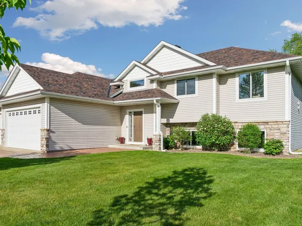 22833 Zion Pkwy NW, Oak Grove, MN 55005