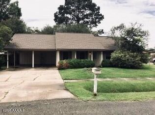 113 Trojan Pl, Lafayette, LA 70508