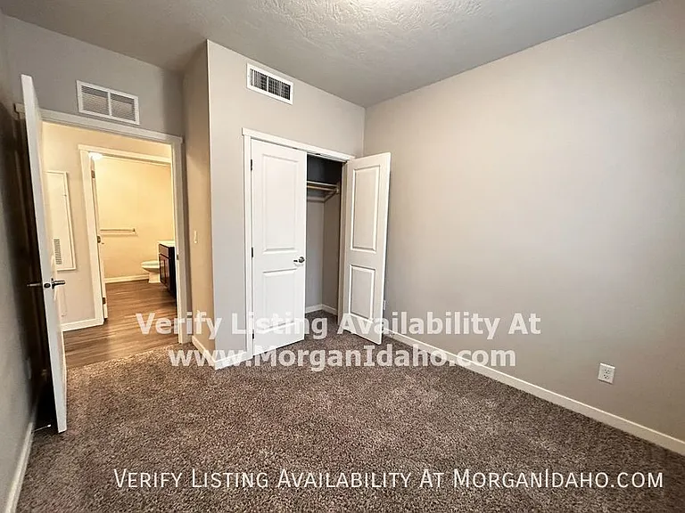 1025 S Elder St #204 — Photo 5