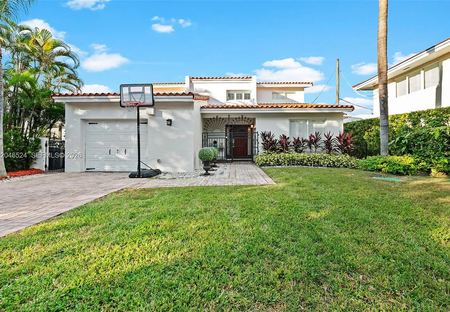 Coral Gables Granada Sec — Photo 1