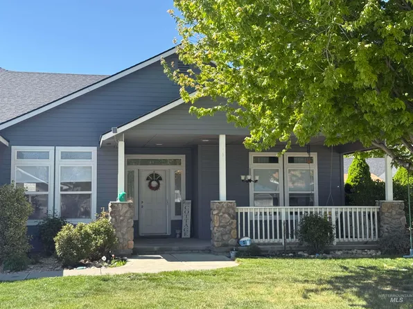 445 NW Jerome Ave, Mountain Home, ID 83647