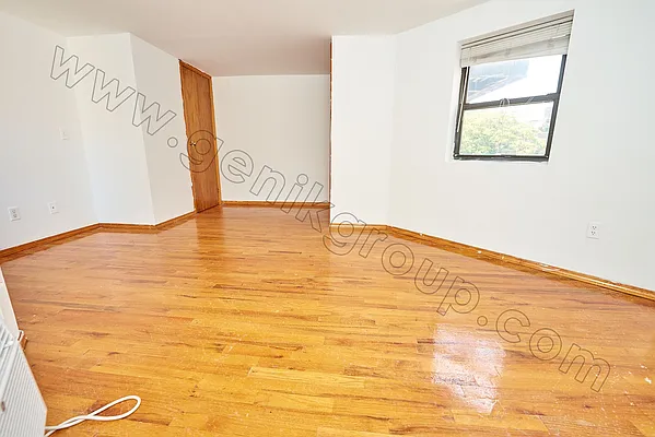 Rented by Genik Group Corp | media 34