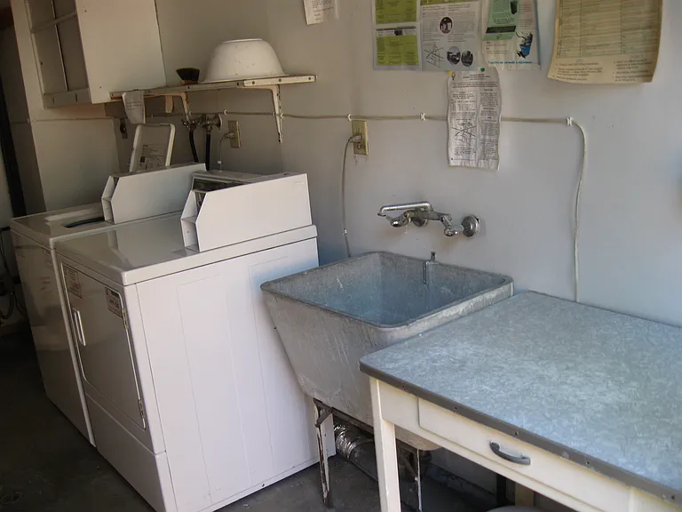 433 Vasquez Ct #4 — Photo 18