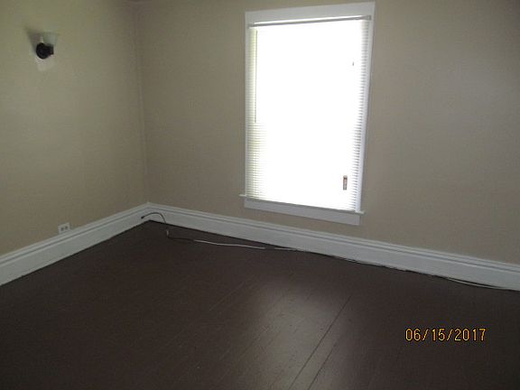 4th image of 1342 Anderson Pl NW