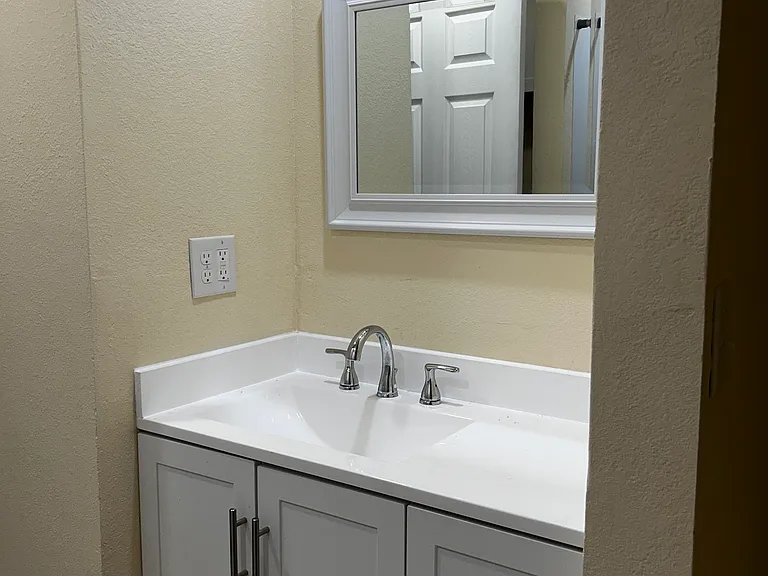 2129 Turner Dr — Photo 6
