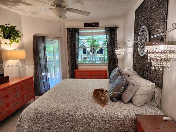 4th image of 3125 NE 184th St APT 1201