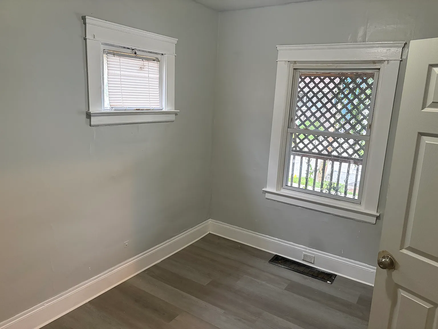 4 bed, 1300 sqft, $1,350 — Photo 4