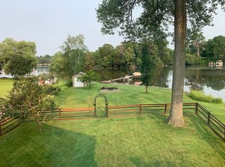 W5520 Rainbow Rd, Pardeeville, WI 53954