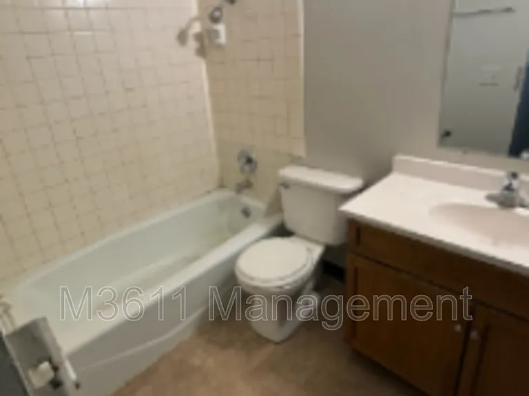 1616 E St #3 — Photo 5