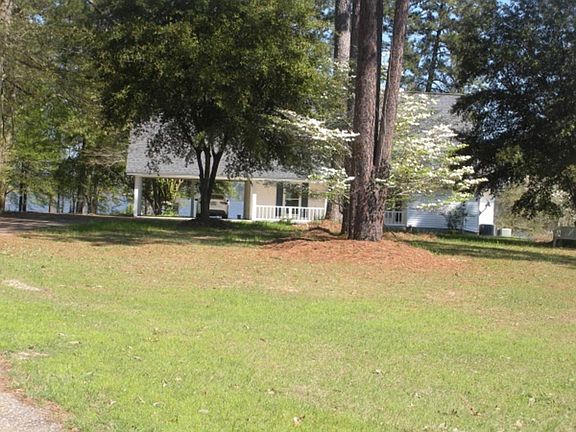 3rd image of 1209 Village Dr