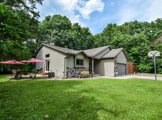 N3225 Hooker Rd, Poynette, WI 53955