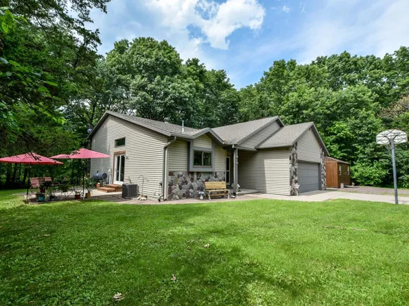 N3225 Hooker Road, Poynette, WI 53955