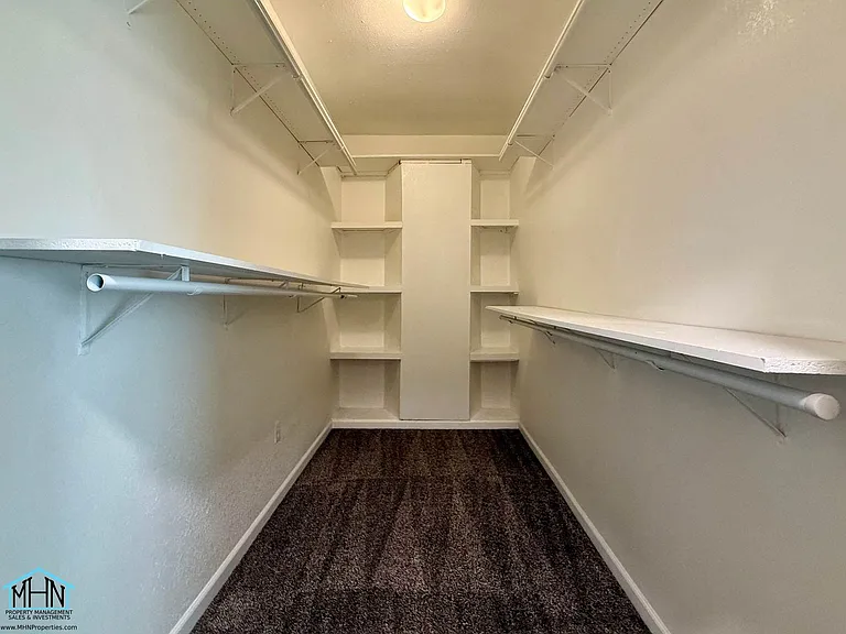 100 Bluet Ln — Photo 16