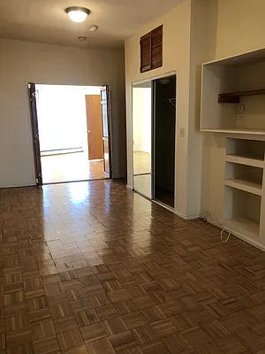 Rented by Compass | media 21