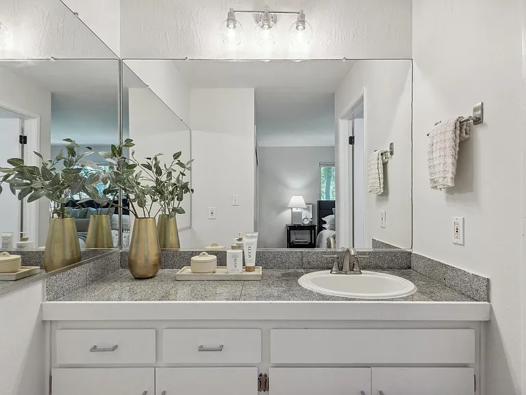 146 Ascot Ct #3 — Photo 14