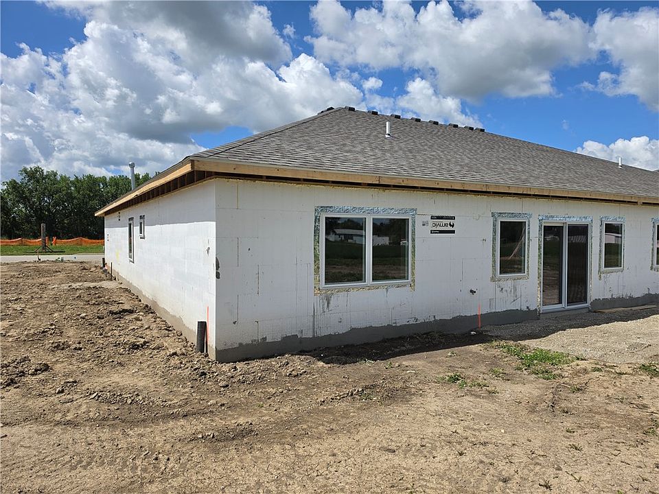 2nd image of 535 Reed Ave