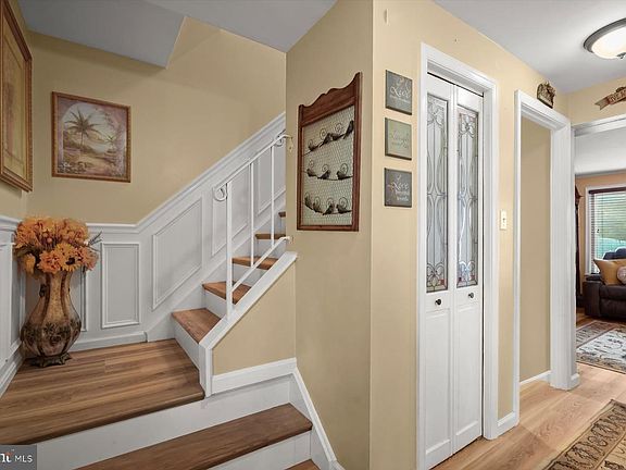 4th image of 18157 Metz Dr