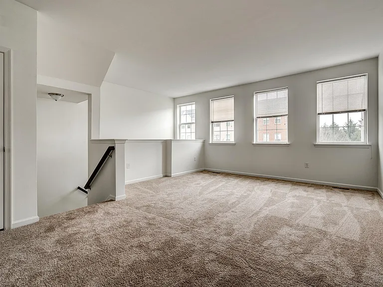 52 Creekside Way — Photo 12