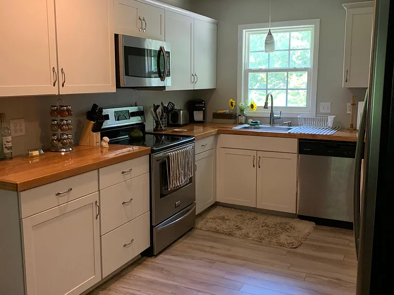 1402 Sineca Pl — Photo 19
