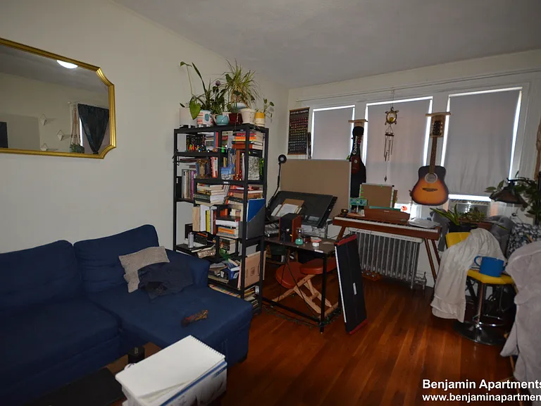 1810 Commonwealth Ave #37 — Photo 2