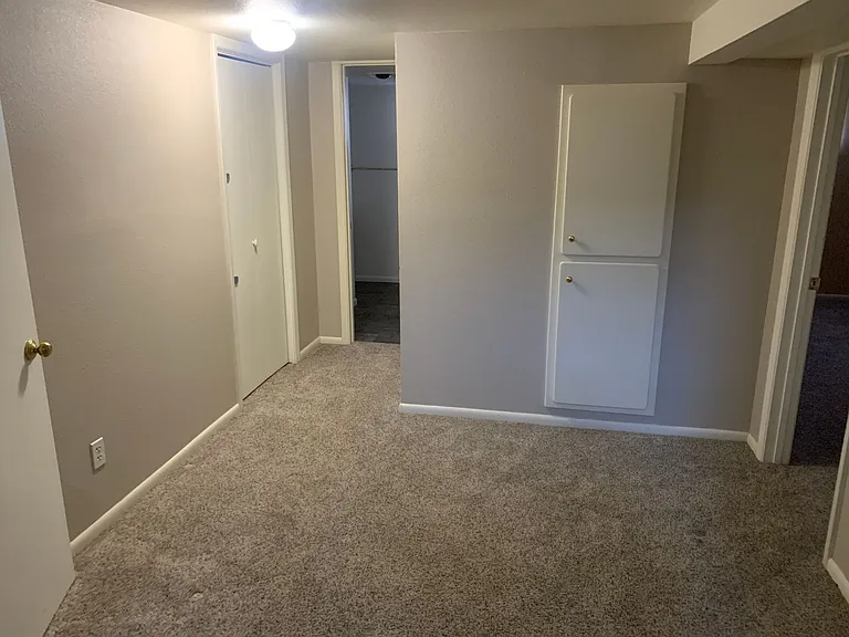 2208 Pine St — Photo 12