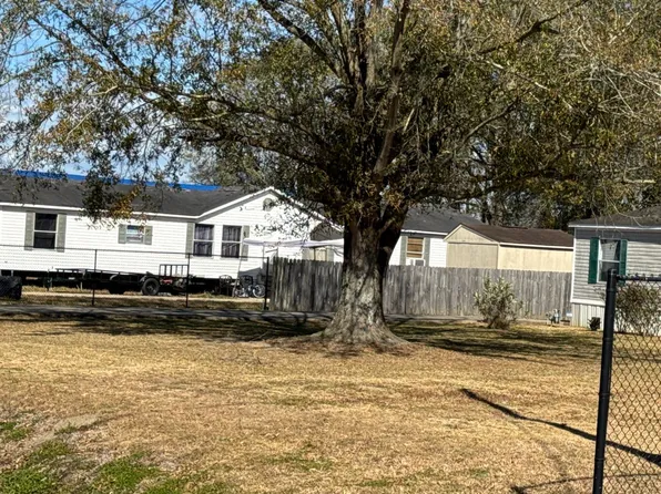 2164 Sagona Rd, Donaldsonville, LA 70346
