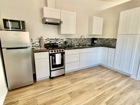 (undisclosed Address), Brookings, OR 97415