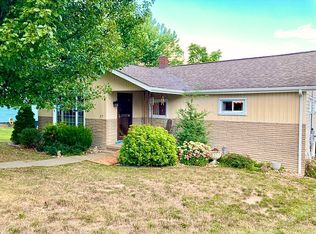 27 Florida Ave, Apollo, PA 15613