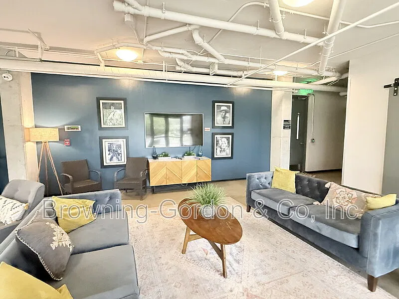 1 bed, 1.0 bath, 756 sqft, $1,700 — Photo 3
