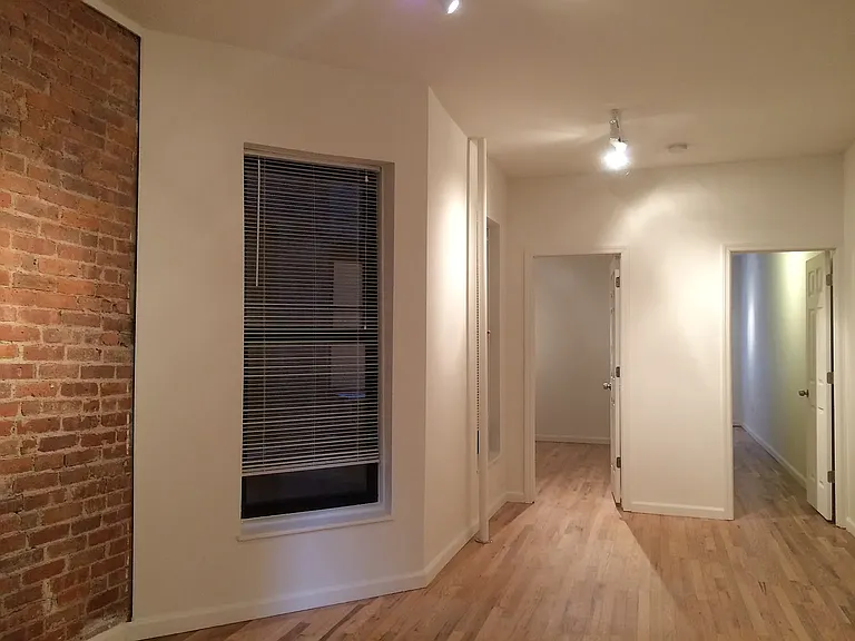334 E 91st St #1W — Photo 2
