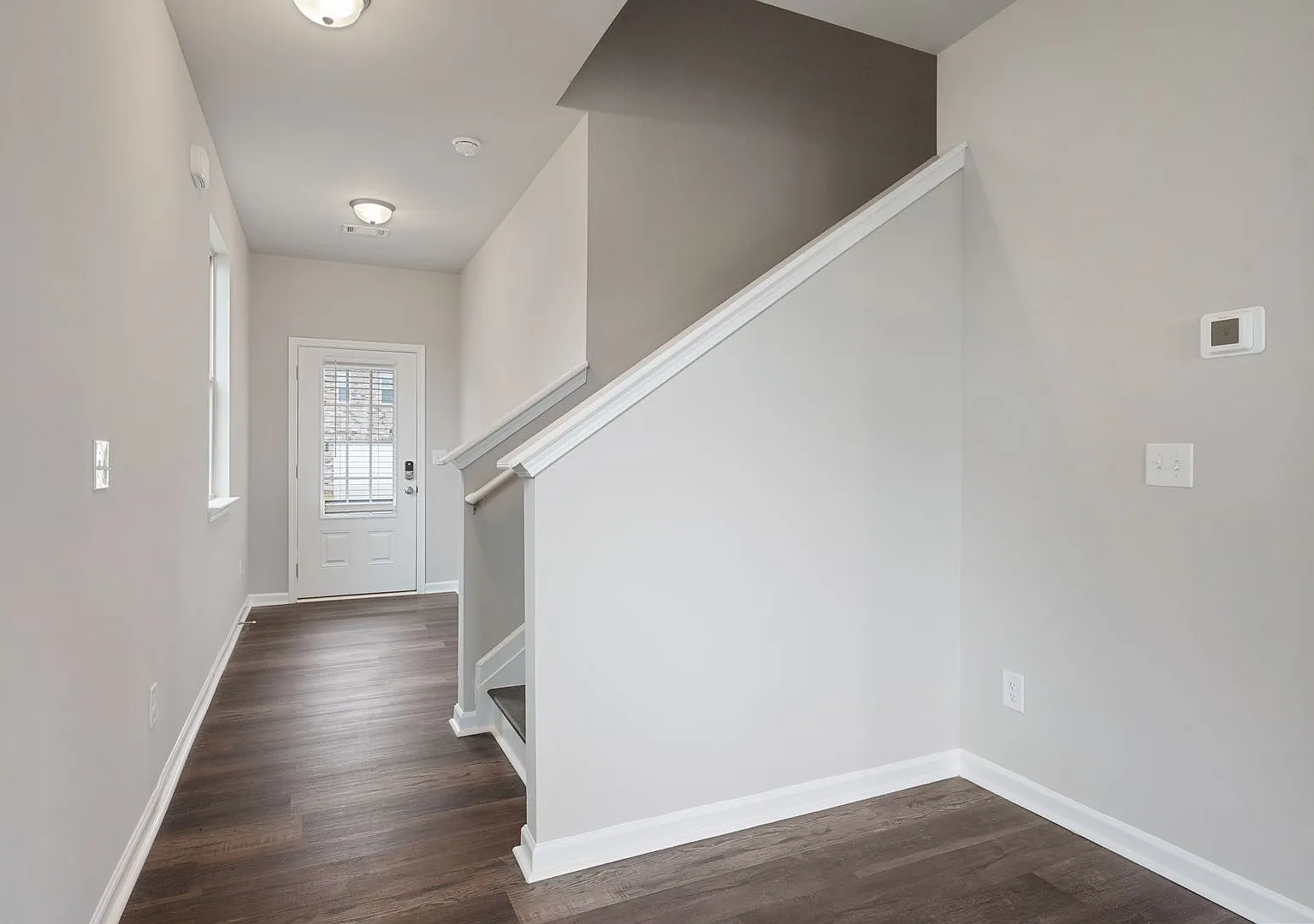 4 Bed 2.5 Bath Home in Gainesville! — Photo 3