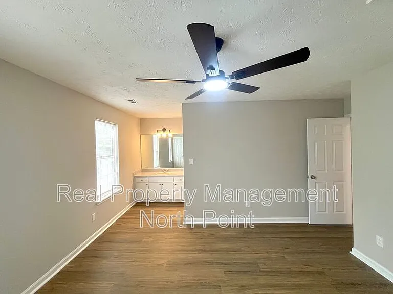 5843 Summerglen Ln — Photo 12