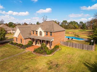 110 Columns Dr, Alexandria, LA 71303