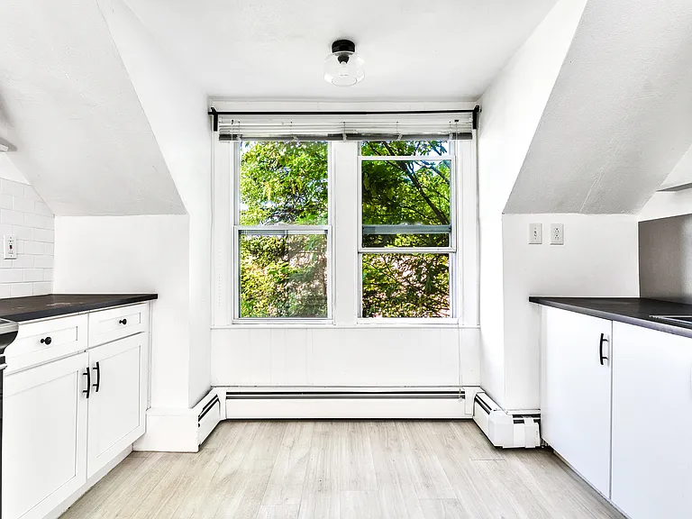 86 Woodward Ave #2 — Photo 11