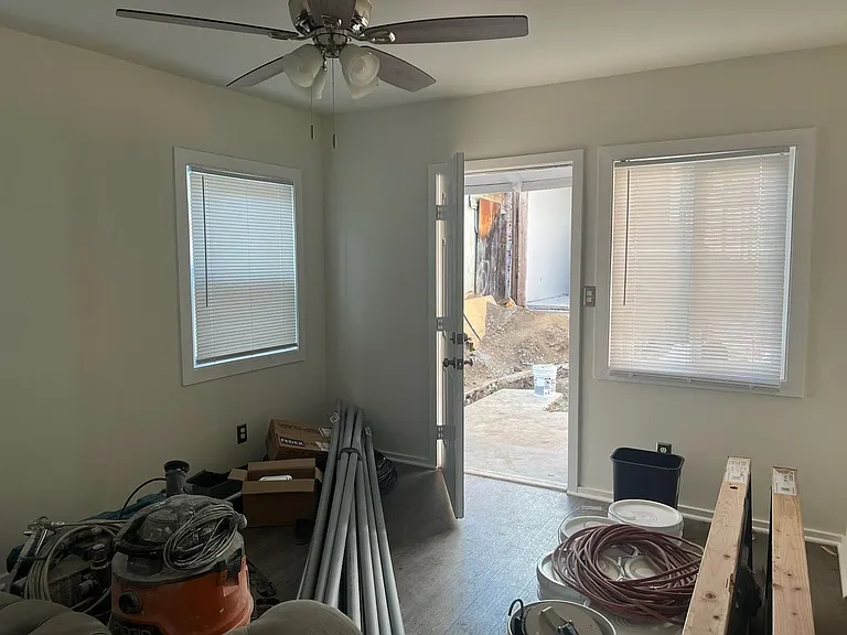 7764 7766 & 1/2 Santa Monica Blvd — Photo 10