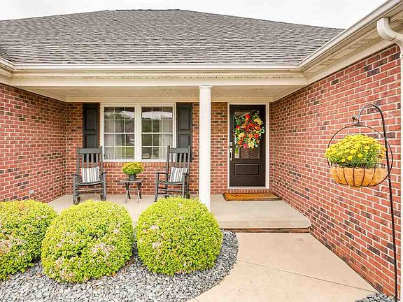 4th image of 15240 Kingsmont Dr