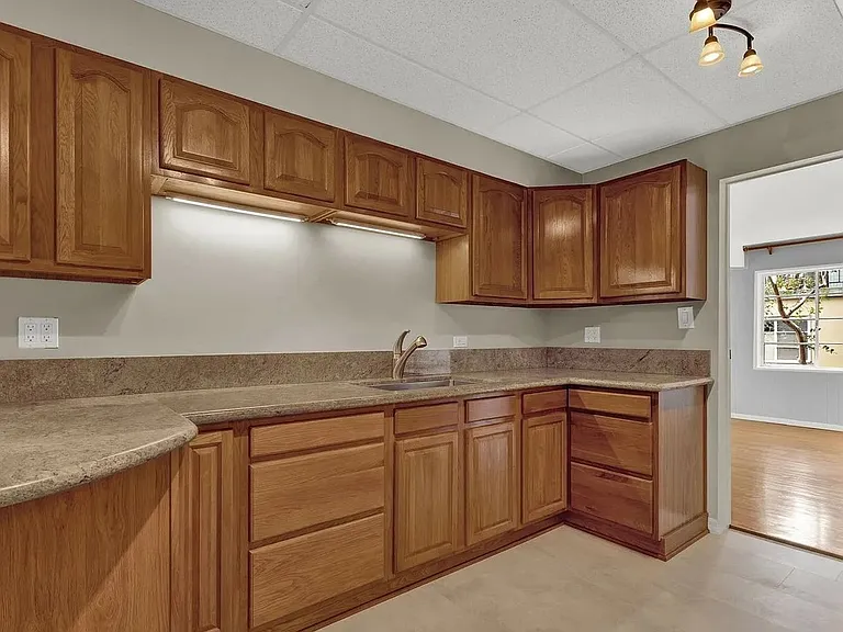 4852 Lila Dr — Photo 6