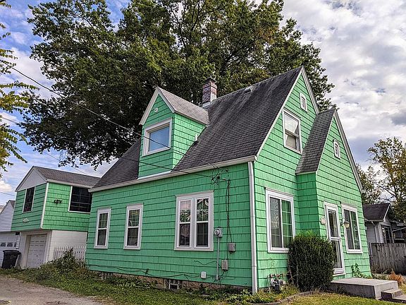 tons of windows; ample light