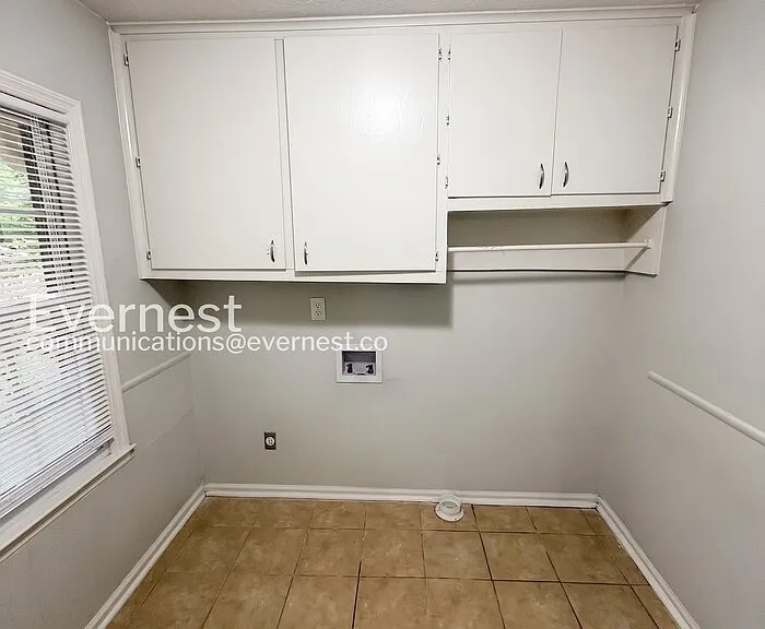 644 Georgia N #155 — Photo 19