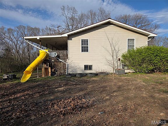 4th image of 1300 Radford Rd