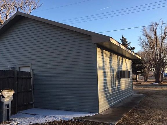 2 Car Garage
