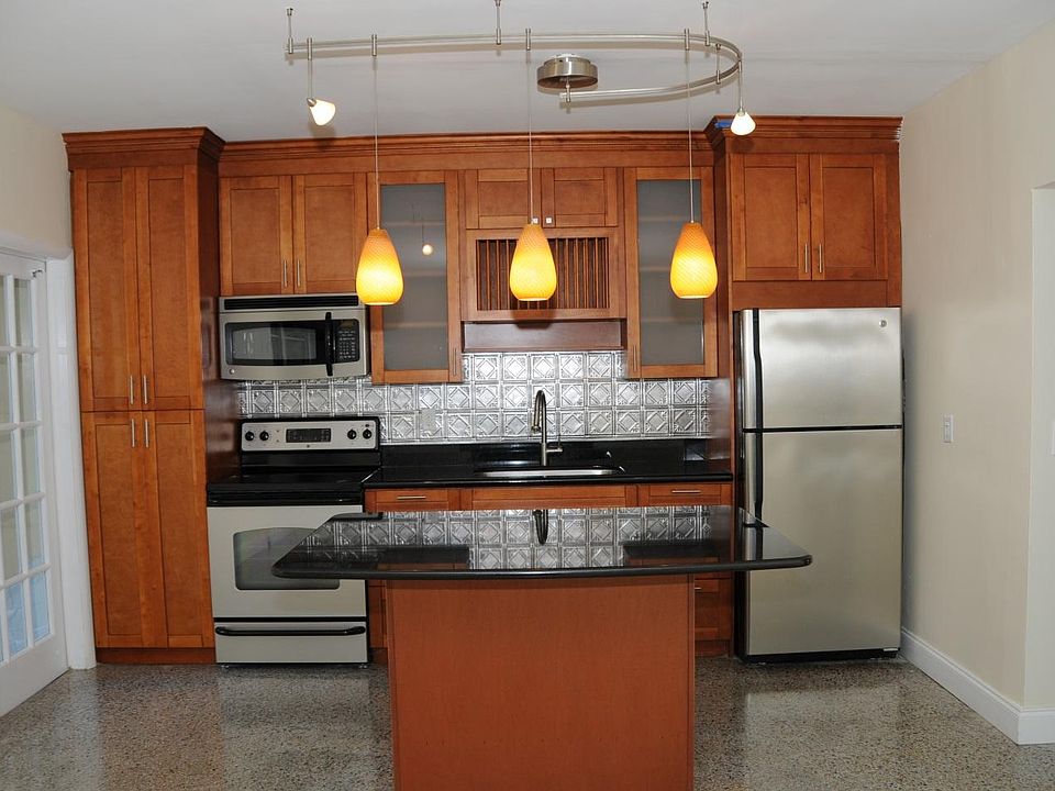 Kitchen in Unit 1 (All Units have similar kitchens)