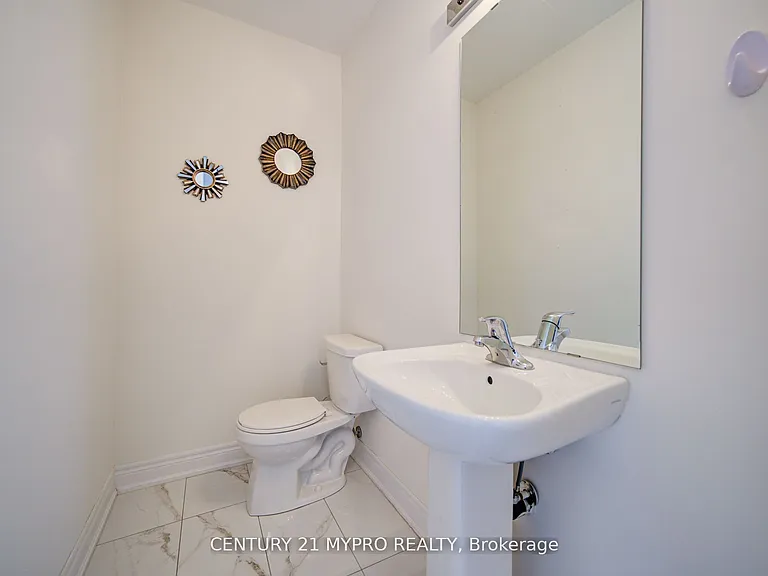 7 Latchford Ln — Photo 25
