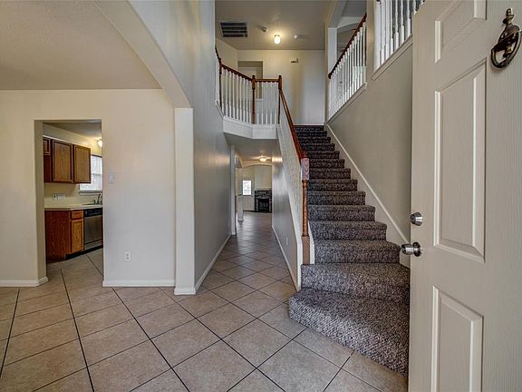 5th image of 3911 Camelia Glen Ln