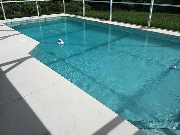 4th image of 2539 Hamlet Ln