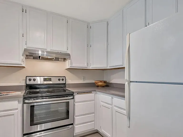 421 Northlake Dr #C-05 — Photo 4