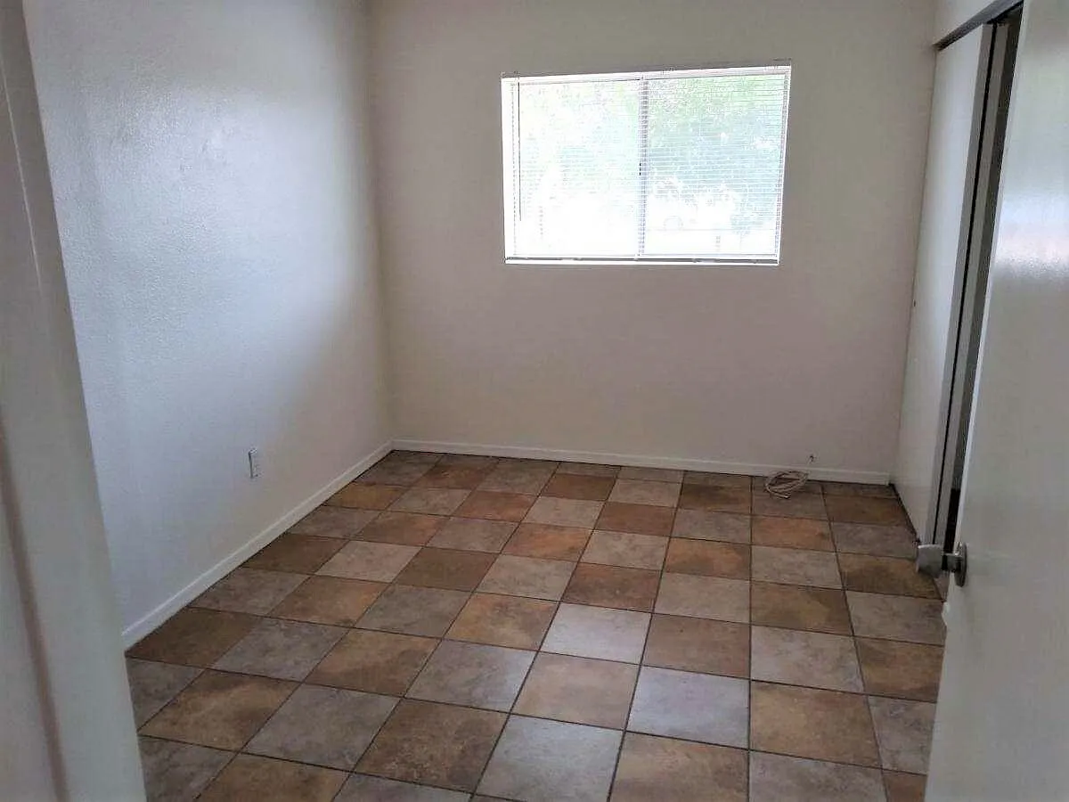 2172 East Irene Vista - 1 — Photo 2