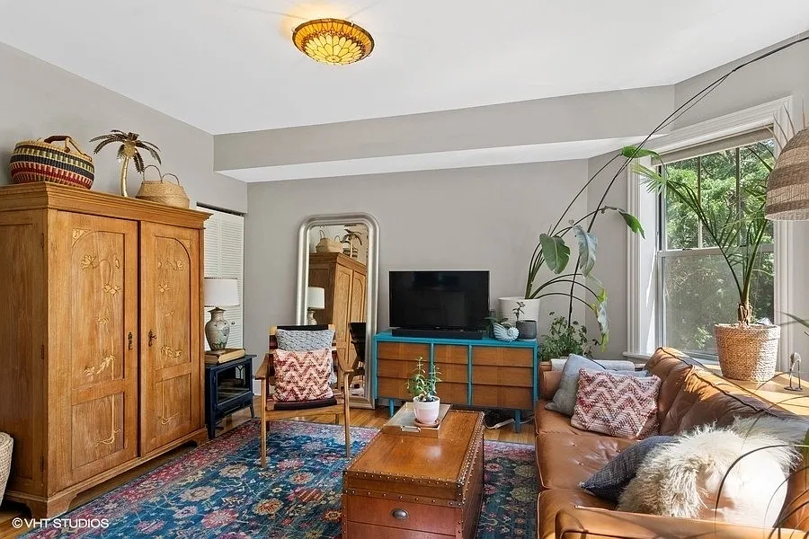 1 bed, 1.0 bath, $1,695 — Photo 2