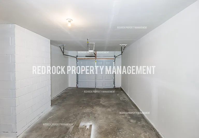 15313 E Broadway Ave — Photo 16