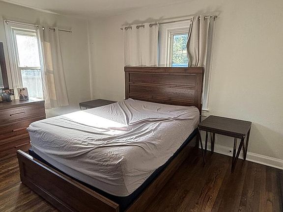 5th image of 310 Frazer Pl